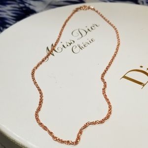 Short rose gold chain with lobster clasp
